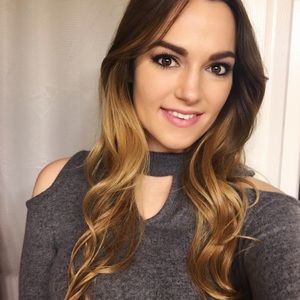 Meet your Posher, Emily